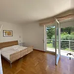 Domus Bed & Breakfast