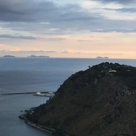 Bed & Breakfast Domus Terracina